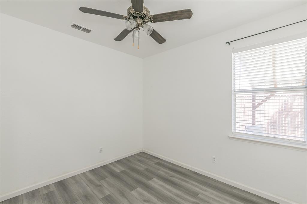 4333 Park Creek Circle Property Photo 18