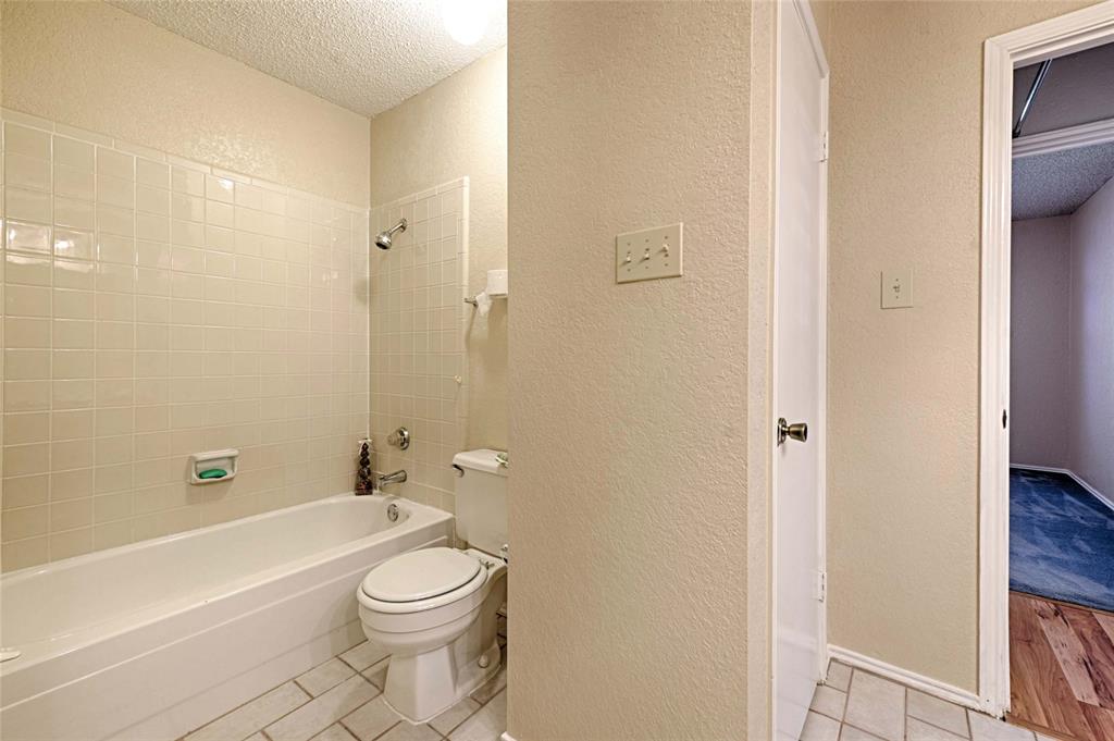 923 Courtney Property Photo 18