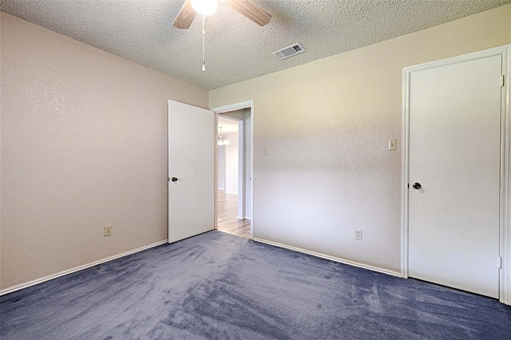 923 Courtney Property Photo 20