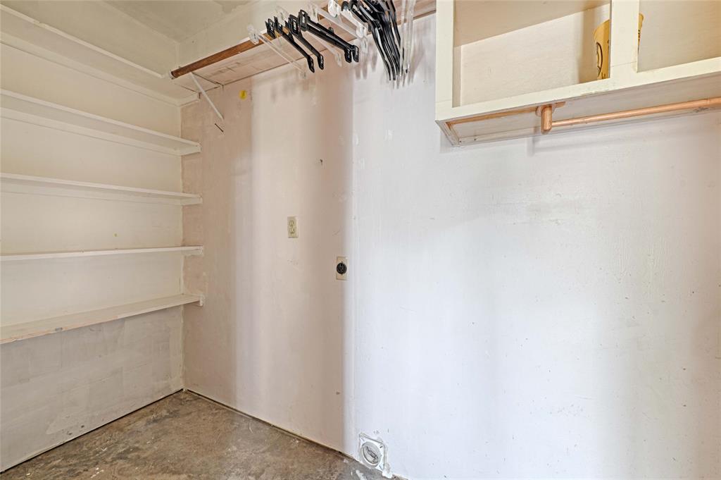 923 Courtney Property Photo 21