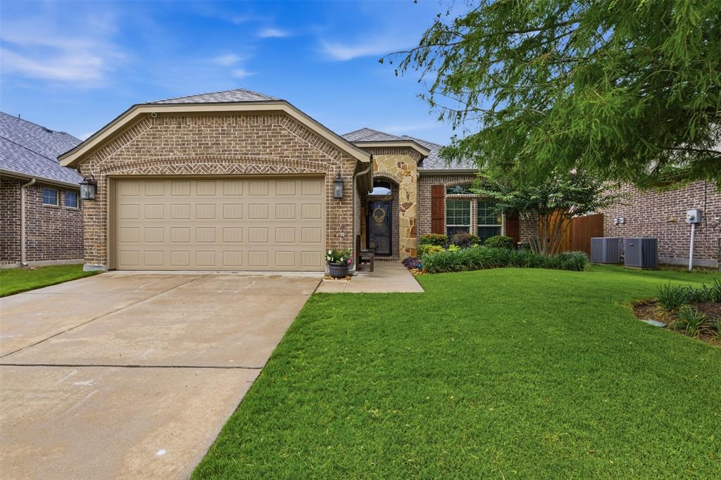 712 Mist Flower Drive Property Photo 1