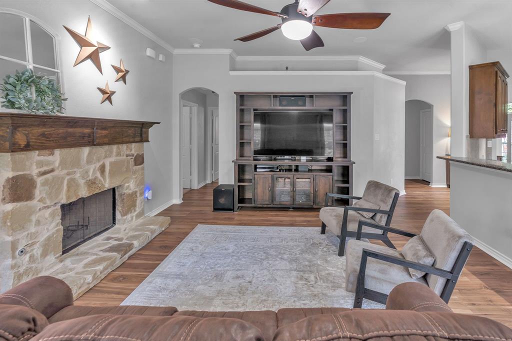 712 Mist Flower Drive Property Photo 15