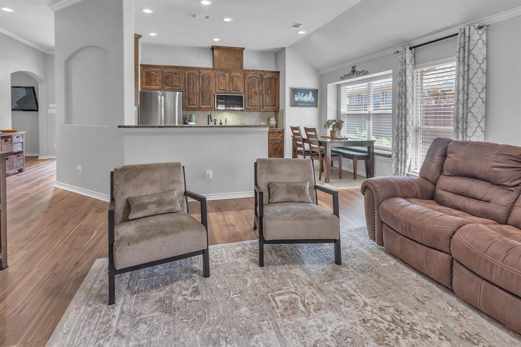712 Mist Flower Drive Property Photo 16