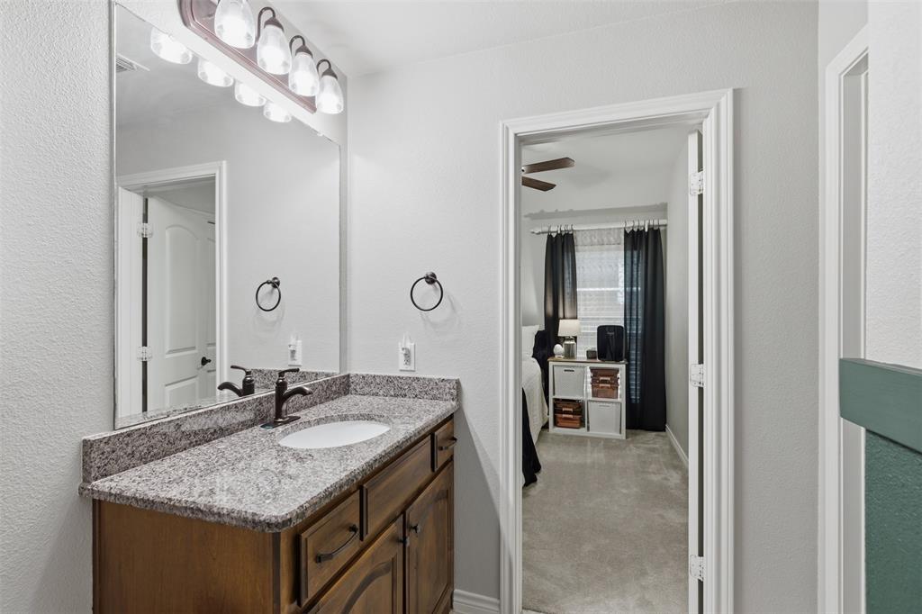712 Mist Flower Drive Property Photo 24