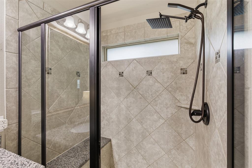 712 Mist Flower Drive Property Photo 33