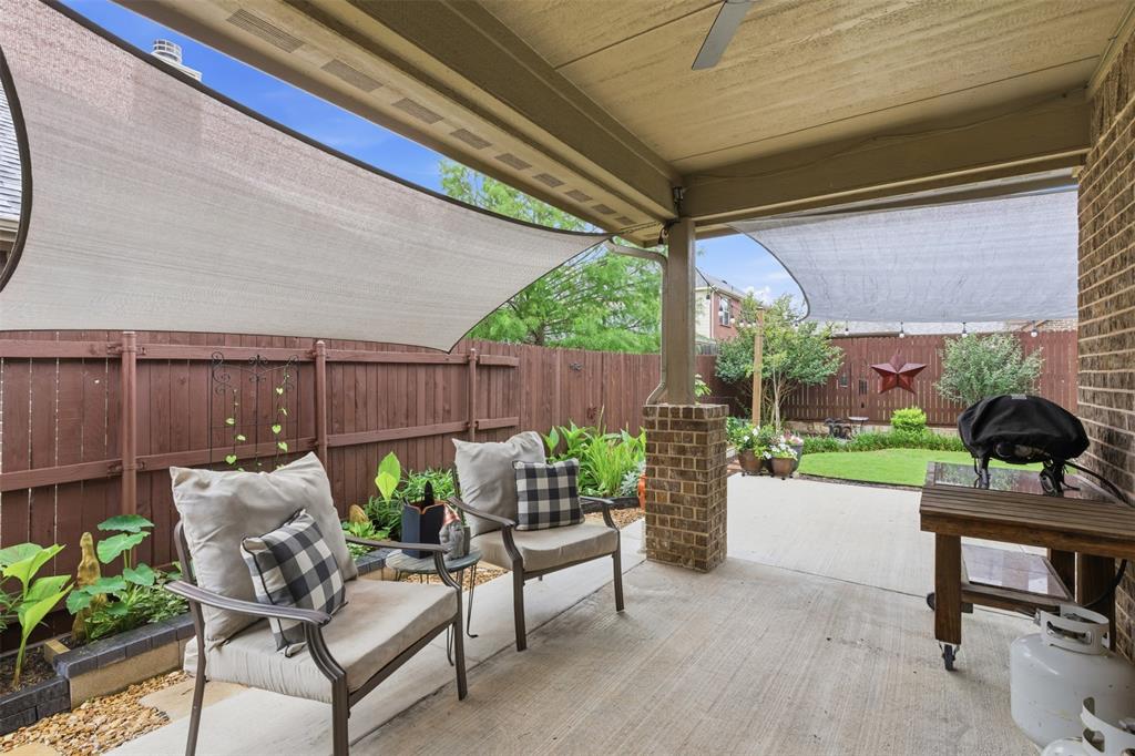 712 Mist Flower Drive Property Photo 34