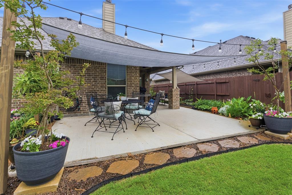 712 Mist Flower Drive Property Photo 36