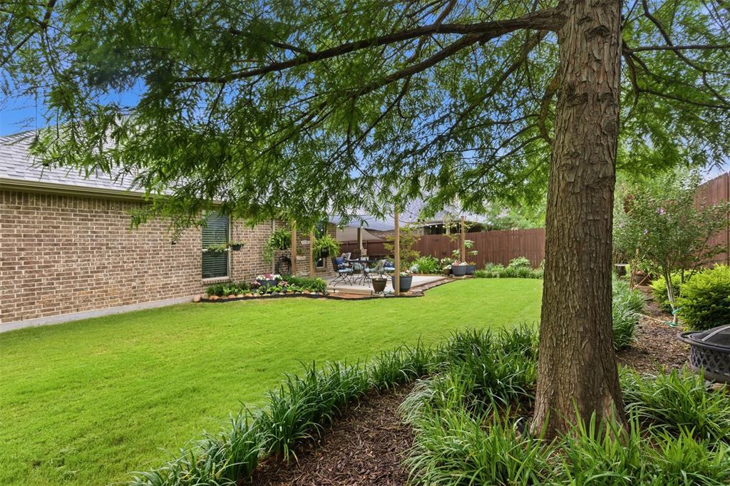 712 Mist Flower Drive Property Photo 37