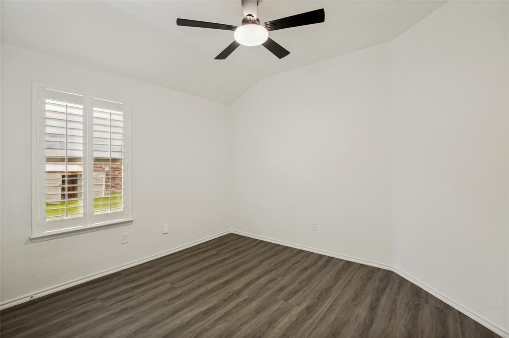 1097 Luton Drive Property Photo 22