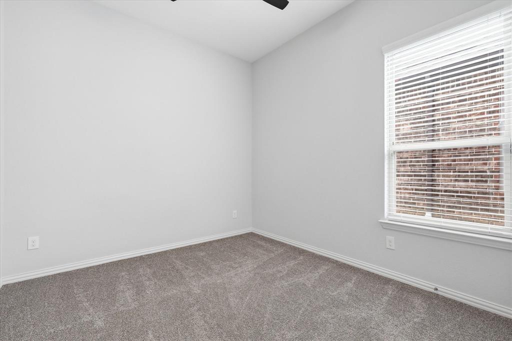 2716 Frontier Drive Property Photo 33