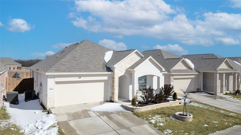 6932 Falconer Way Property Photo 1
