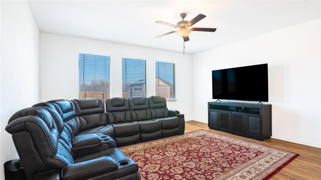 6932 Falconer Way Property Photo 25
