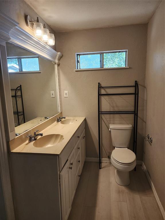 808 Howell Drive Property Photo 12