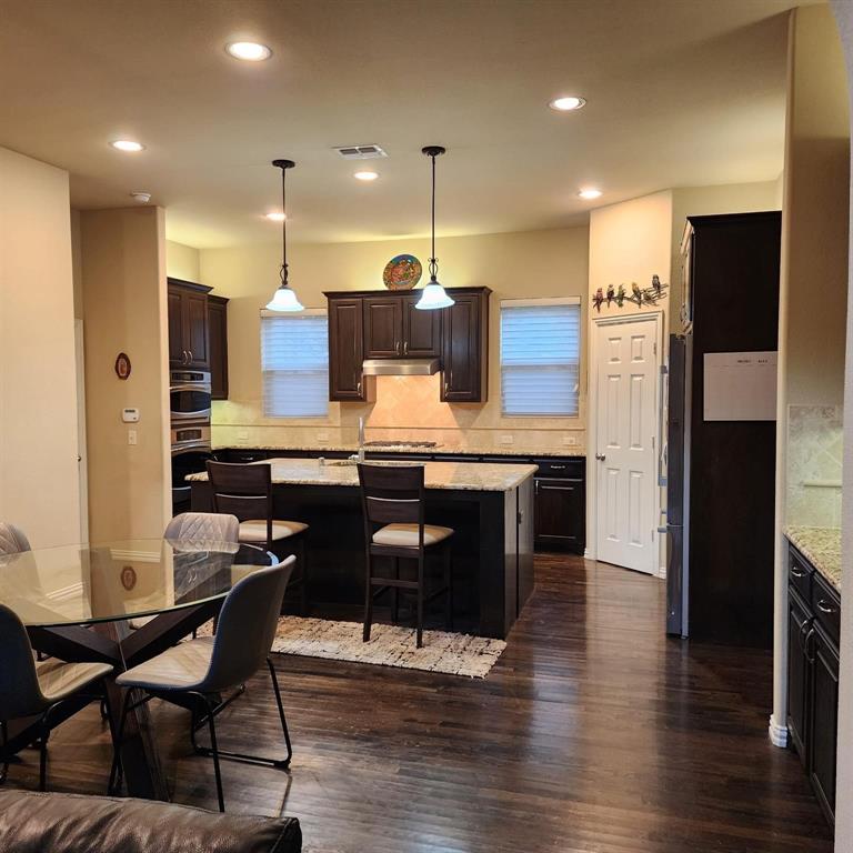 10082 Drawbridge Drive Property Photo 10