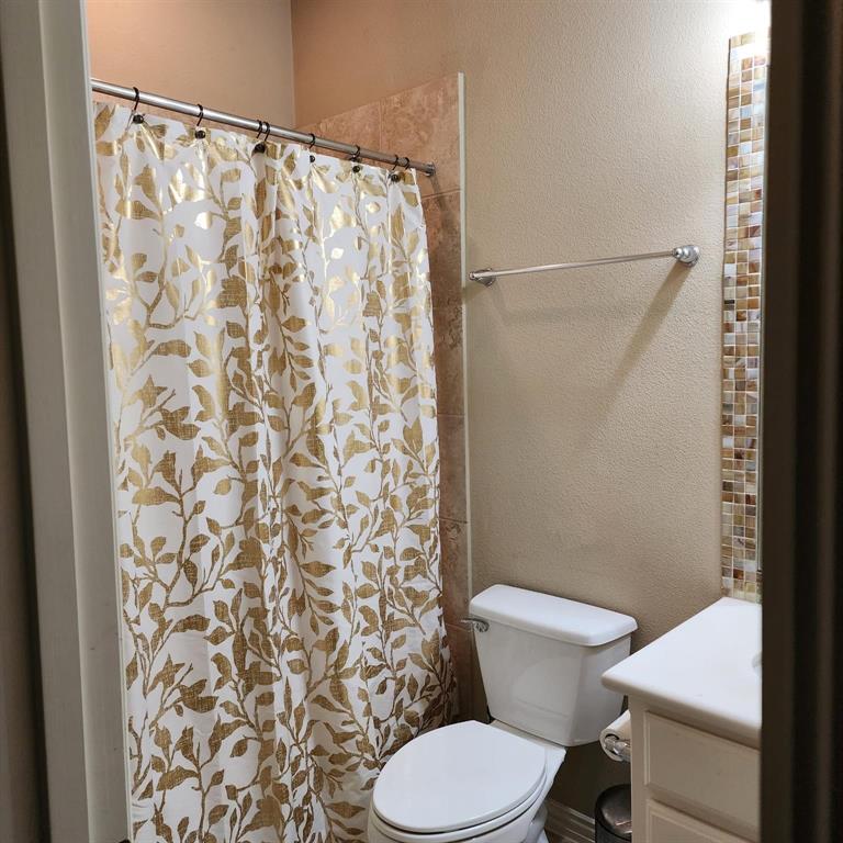 10082 Drawbridge Drive Property Photo 16