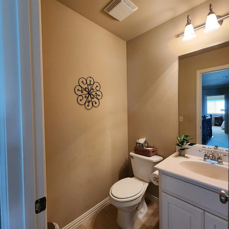 10082 Drawbridge Drive Property Photo 19
