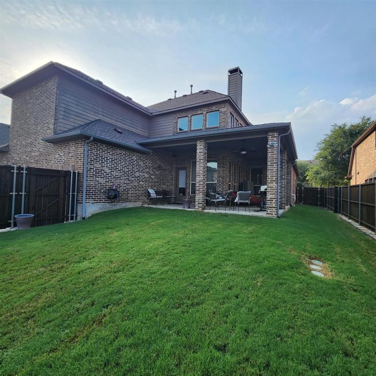 10082 Drawbridge Drive Property Photo 24