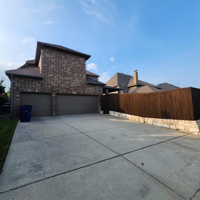10082 Drawbridge Drive Property Photo 25