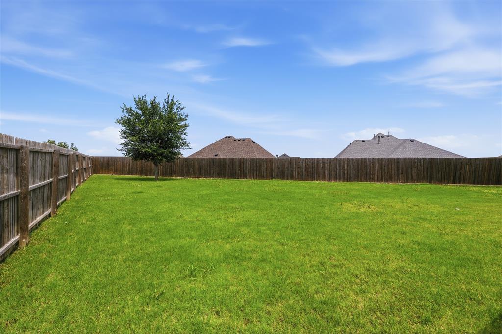 10101 Travis Road Property Photo 25