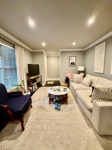 4219 Avondale Avenue 215 Property Photo 2
