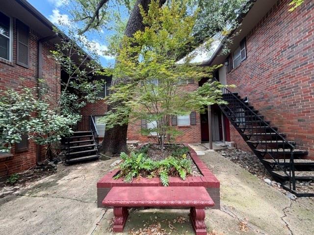 4219 Avondale Avenue 215 Property Photo 4