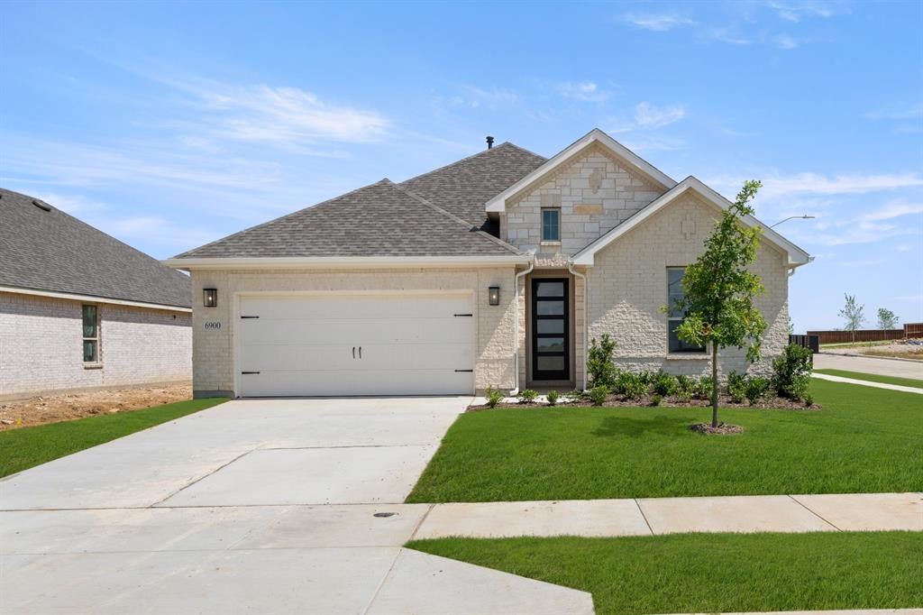 1108 Beaumont Lane Property Photo 1