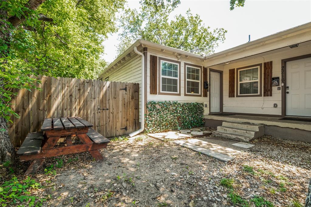 2214 Pine Street Property Photo 1