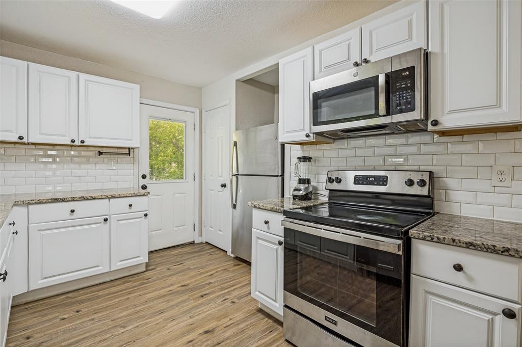2214 Pine Street Property Photo 12