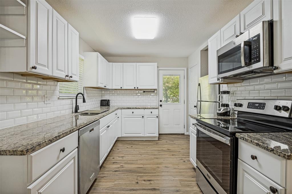 2214 Pine Street Property Photo 13