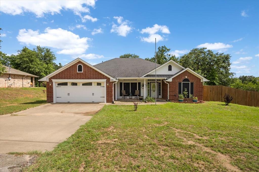 809 Jack Drive Property Photo 1