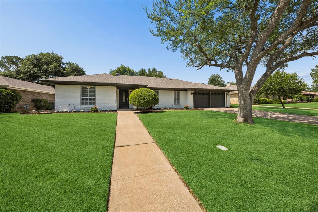 904 Shelley Drive Property Photo 1