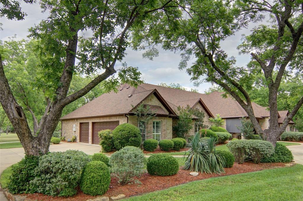7402 Hampton Drive Property Photo 4