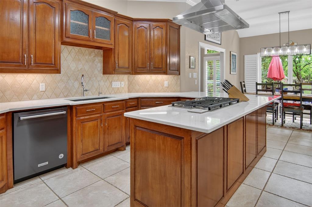 7402 Hampton Drive Property Photo 14