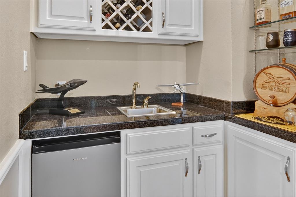 7402 Hampton Drive Property Photo 24