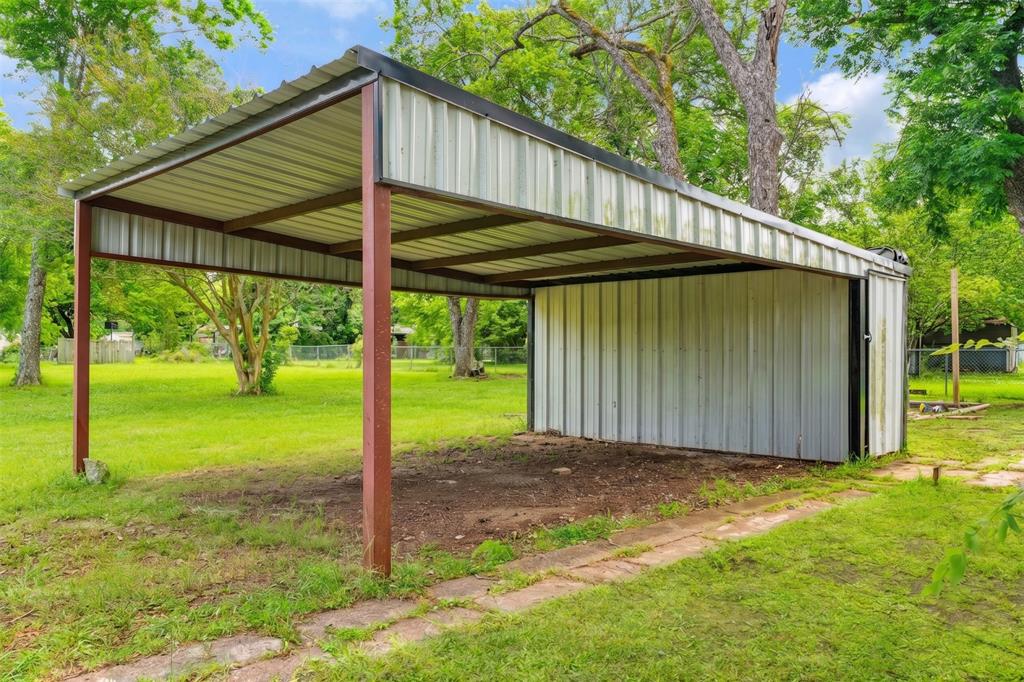 403 Monroe Property Photo 4