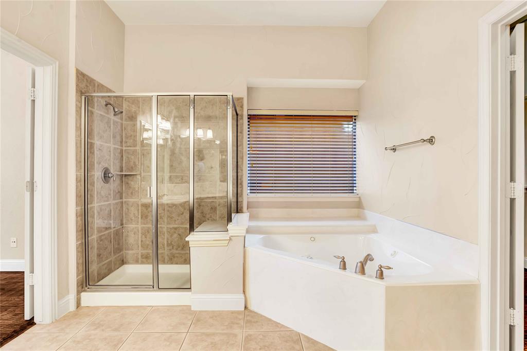 11567 Castle Brook Lane Property Photo 24