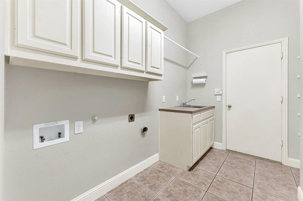 11567 Castle Brook Lane Property Photo 36