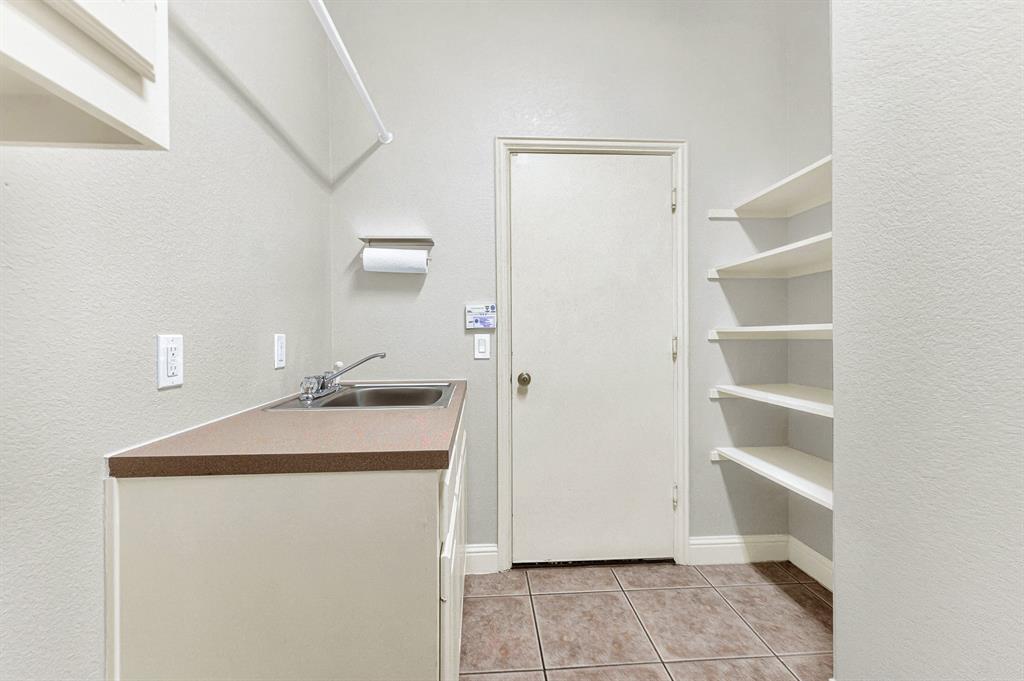 11567 Castle Brook Lane Property Photo 37