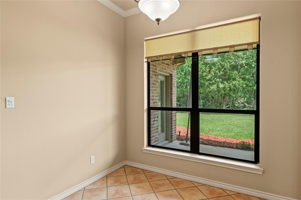10226 Aaron Avenue Property Photo 16