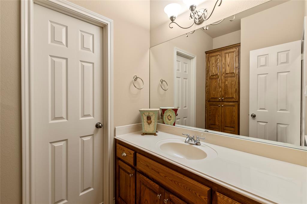 10226 Aaron Avenue Property Photo 25