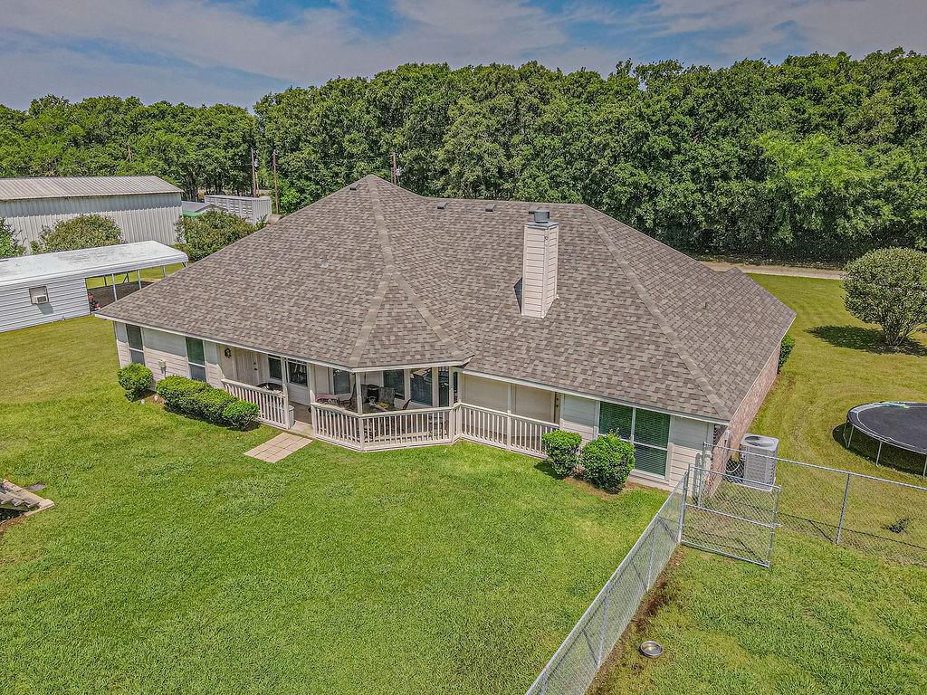 9789 S State Highway 34 Property Photo 3