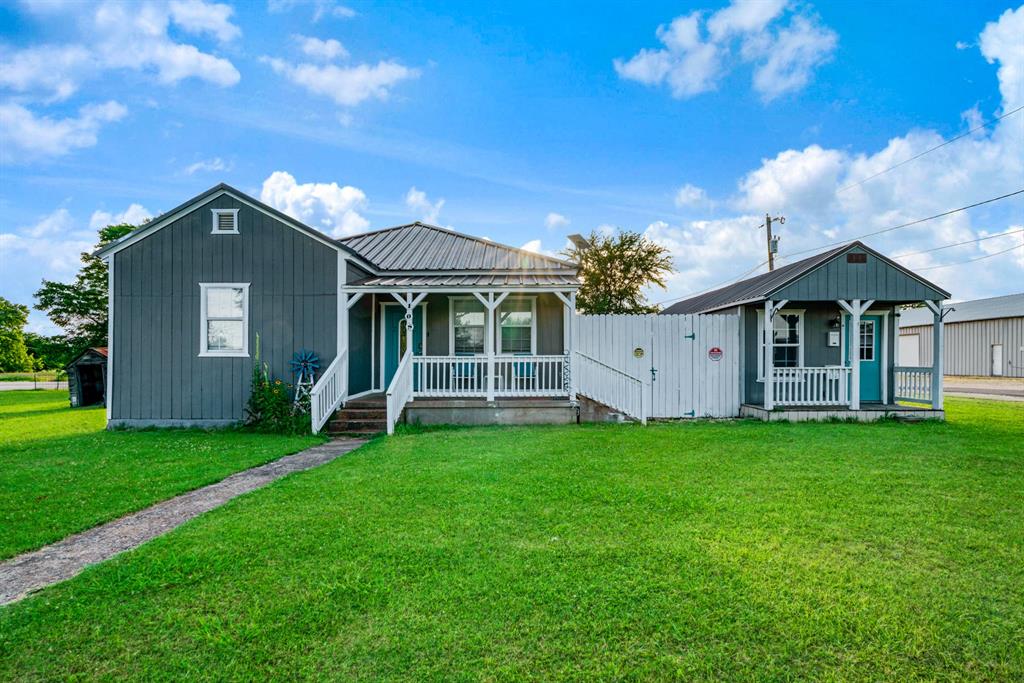108 Nw 4 Property Photo 1