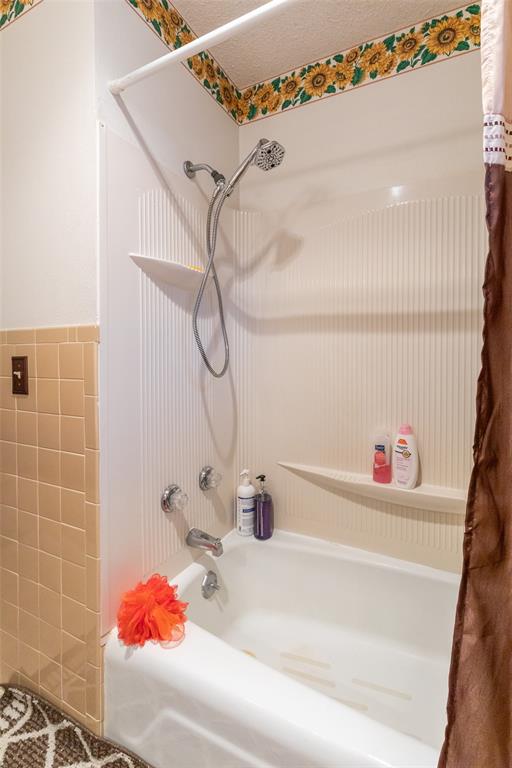 1700 N Avenue H Property Photo 9