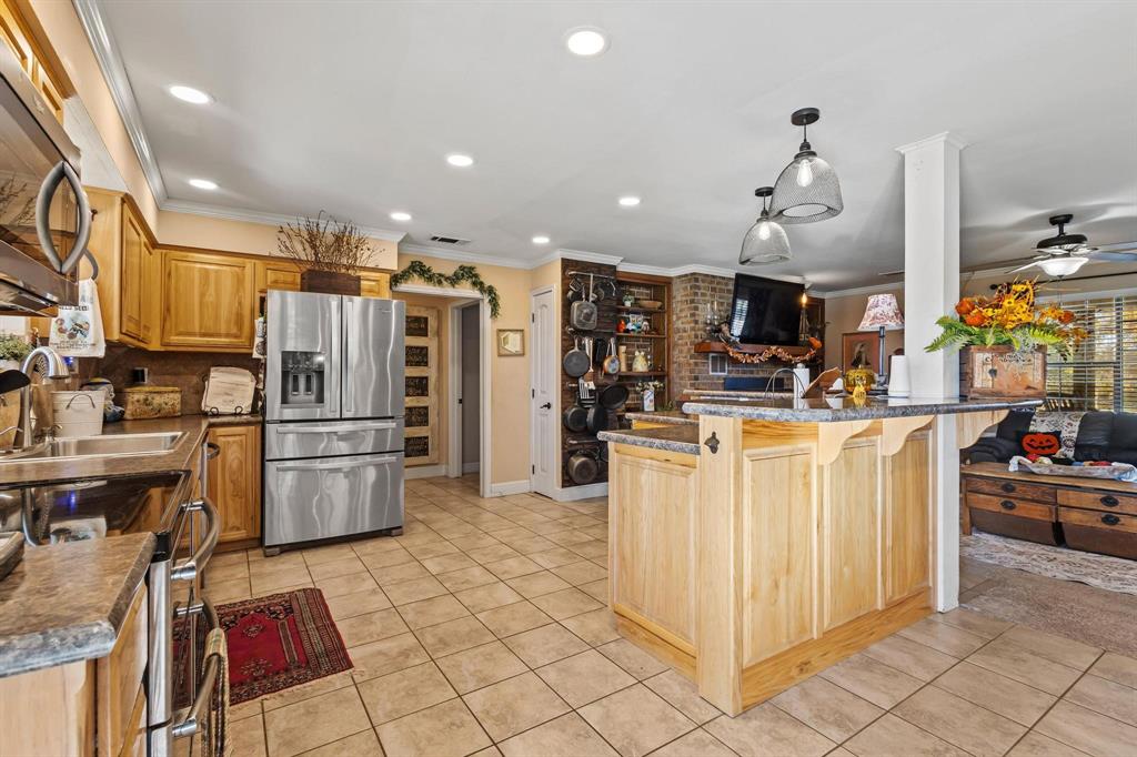 2321 County Road 2100 Property Photo 8