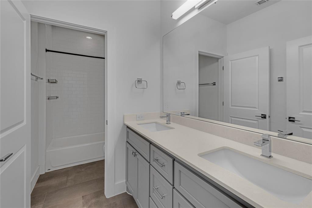 2249 Bird Street Property Photo 11