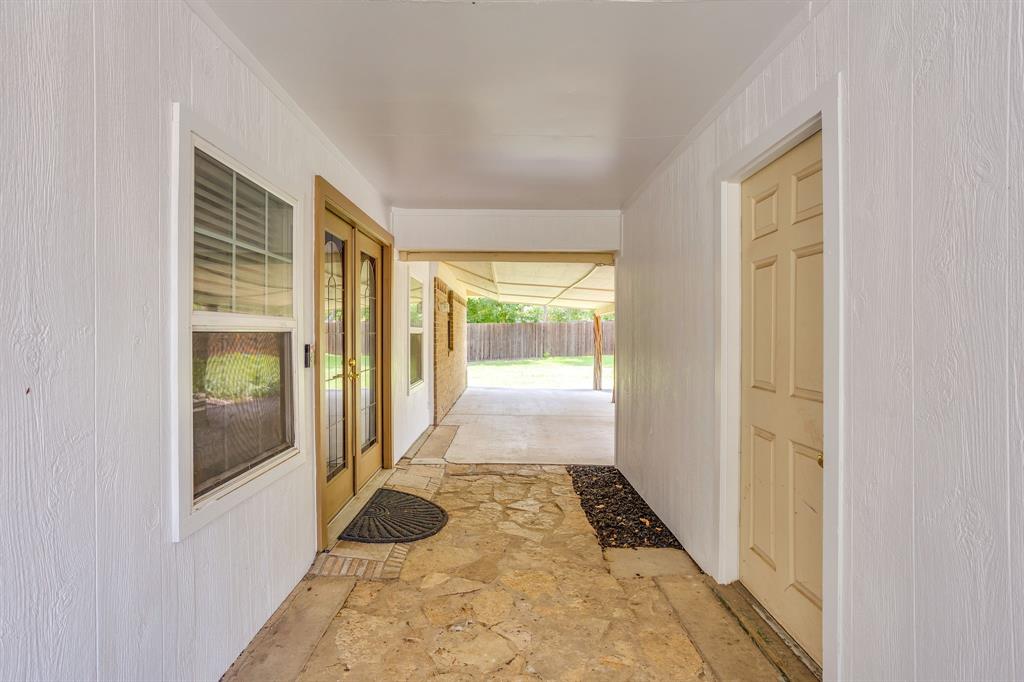 205 Scenic Drive Property Photo 3