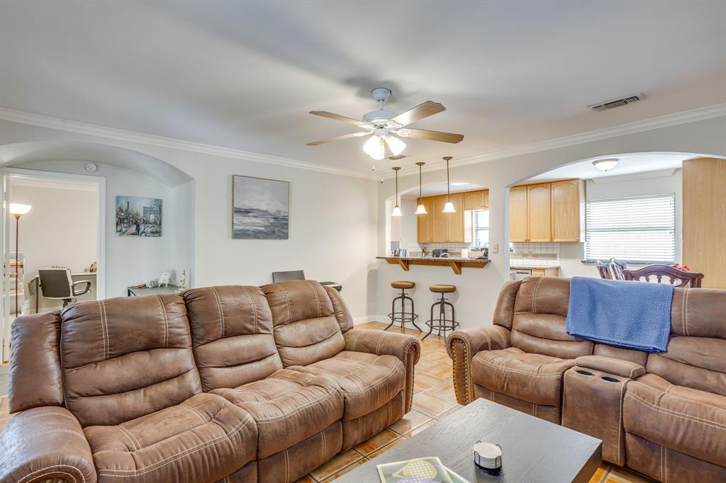 205 Scenic Drive Property Photo 4