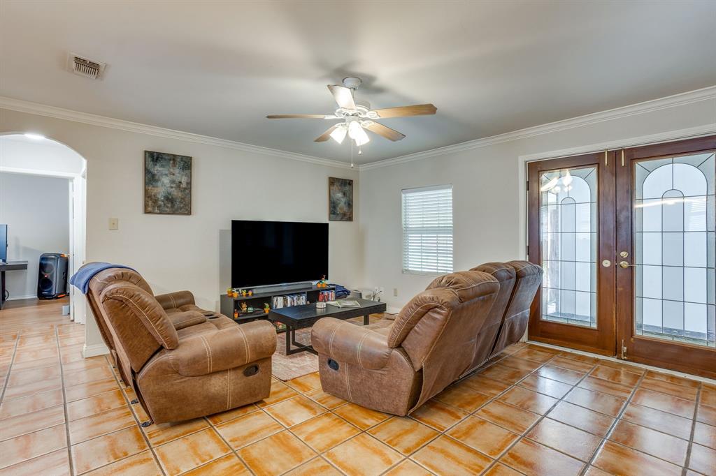 205 Scenic Drive Property Photo 5