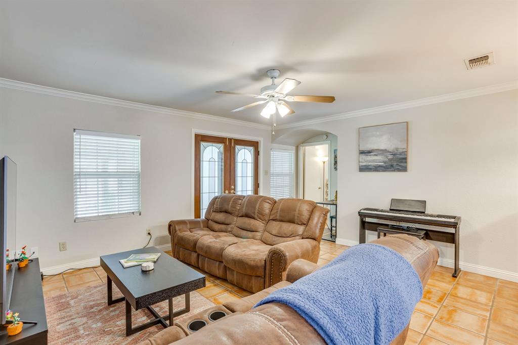 205 Scenic Drive Property Photo 6