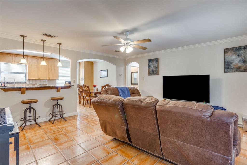205 Scenic Drive Property Photo 7